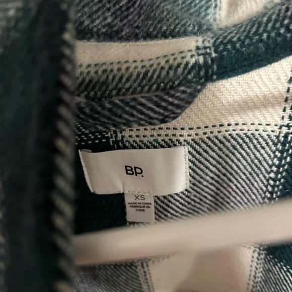 BP green & white long/oversized plaid shacket / coat size xs - Picture 3 of 3